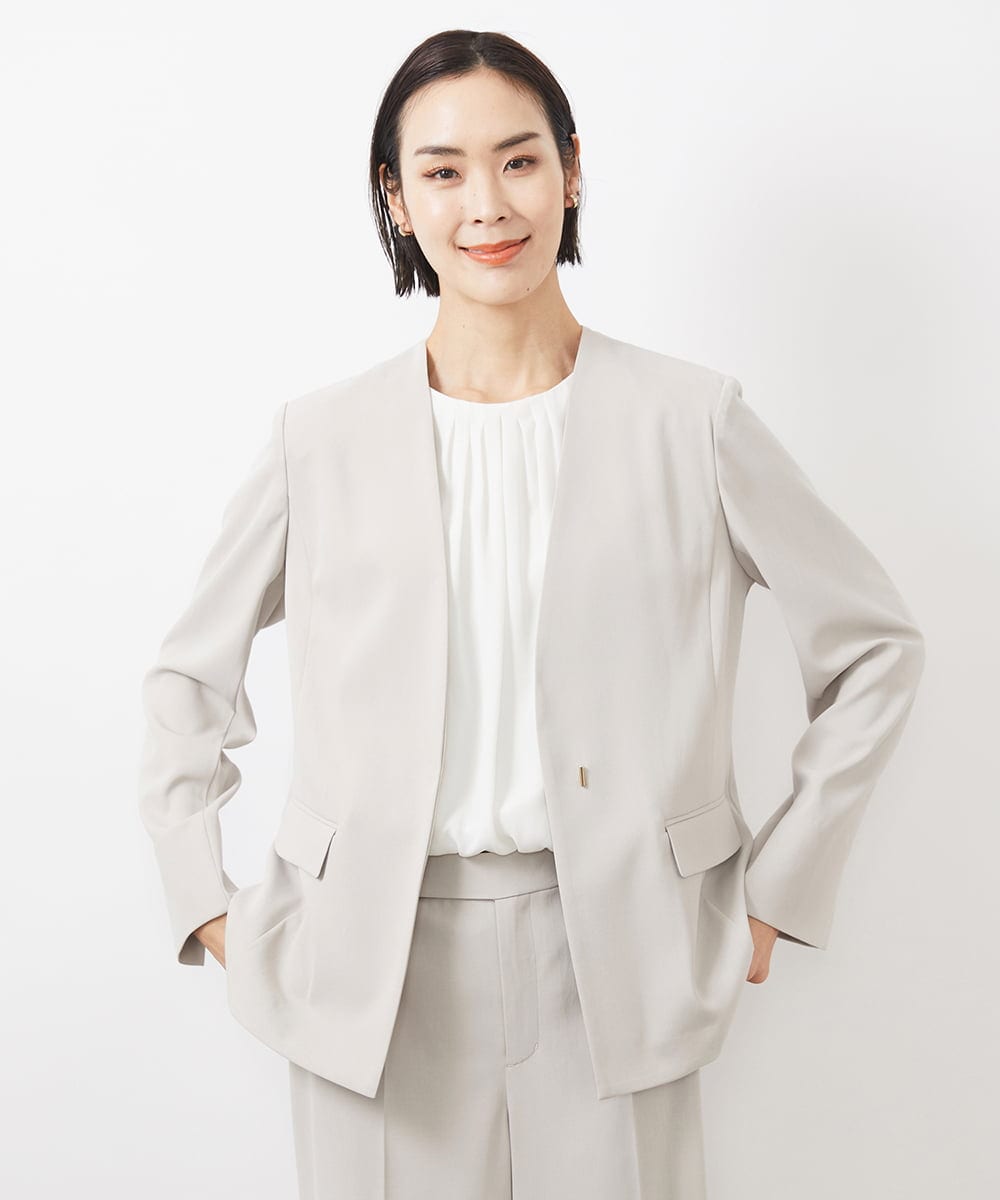 FMDDA04360 MICHEL KLEIN(ミッシェルクラン) ［セットアップ対応］ツイルノーカラージャケット(多機能素材) ライトグレー