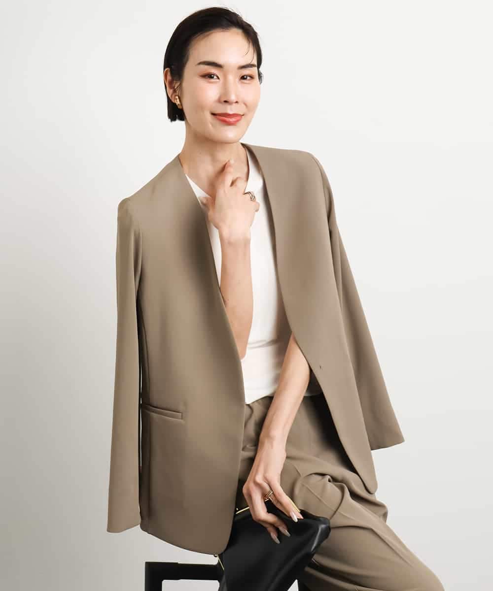 FMDGA12290 MICHEL KLEIN(ミッシェルクラン) [接触冷感]ノーカラージャケット(セットアップ対応) カーキ