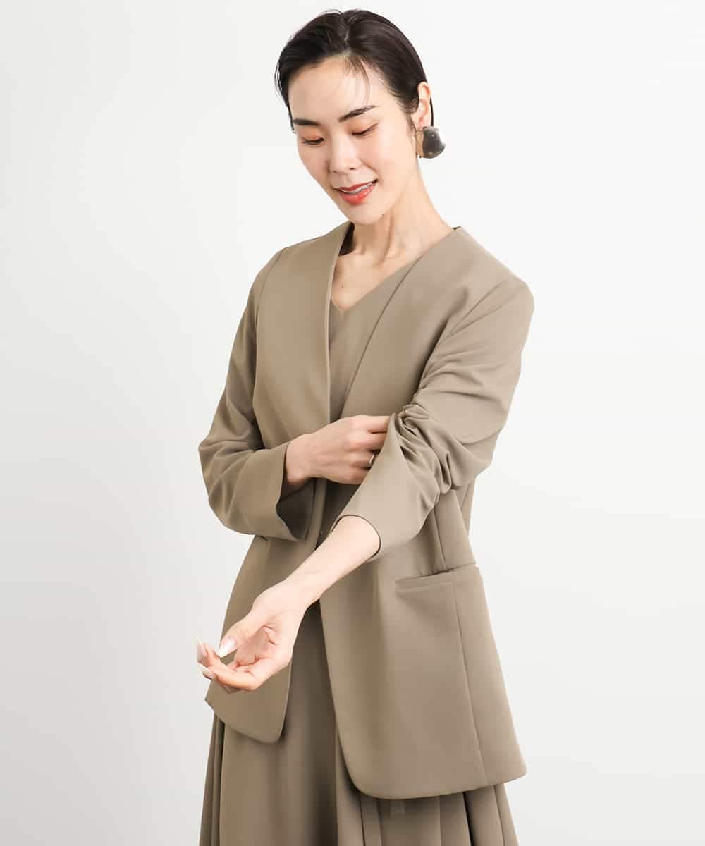 FMDGA12290 MICHEL KLEIN(ミッシェルクラン) [接触冷感]ノーカラージャケット(セットアップ対応) カーキ