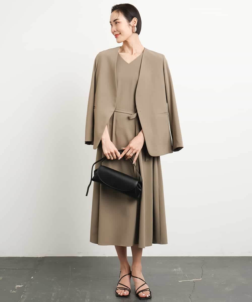FMDGA12290 MICHEL KLEIN(ミッシェルクラン) [接触冷感]ノーカラージャケット(セットアップ対応) カーキ