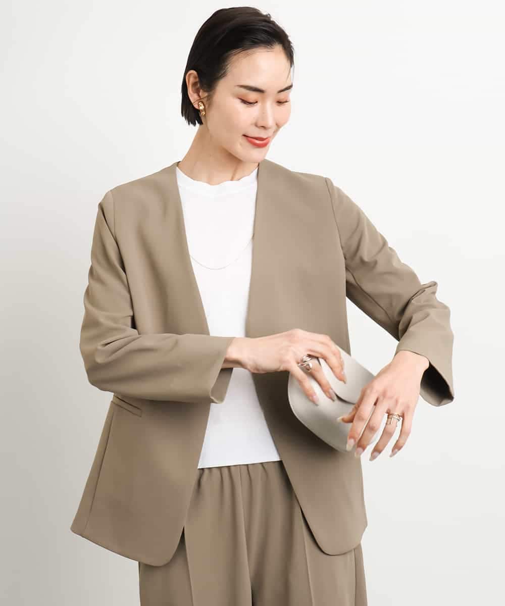 FMDGA12290 MICHEL KLEIN(ミッシェルクラン) [接触冷感]ノーカラージャケット(セットアップ対応) カーキ