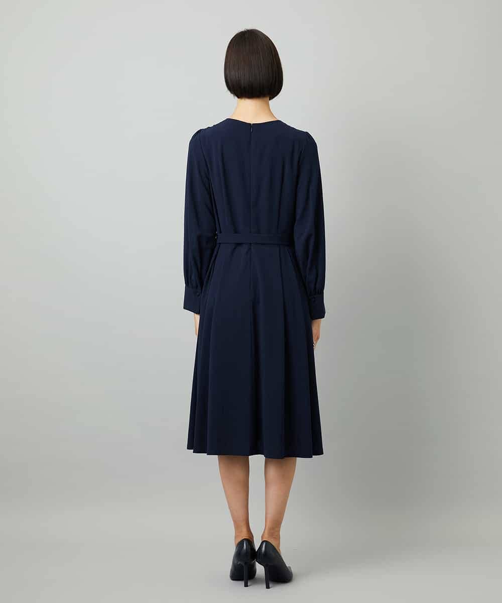 FMEAD06360 MICHEL KLEIN(ミッシェルクラン) ノーカラープリーツワンピース ネイビー