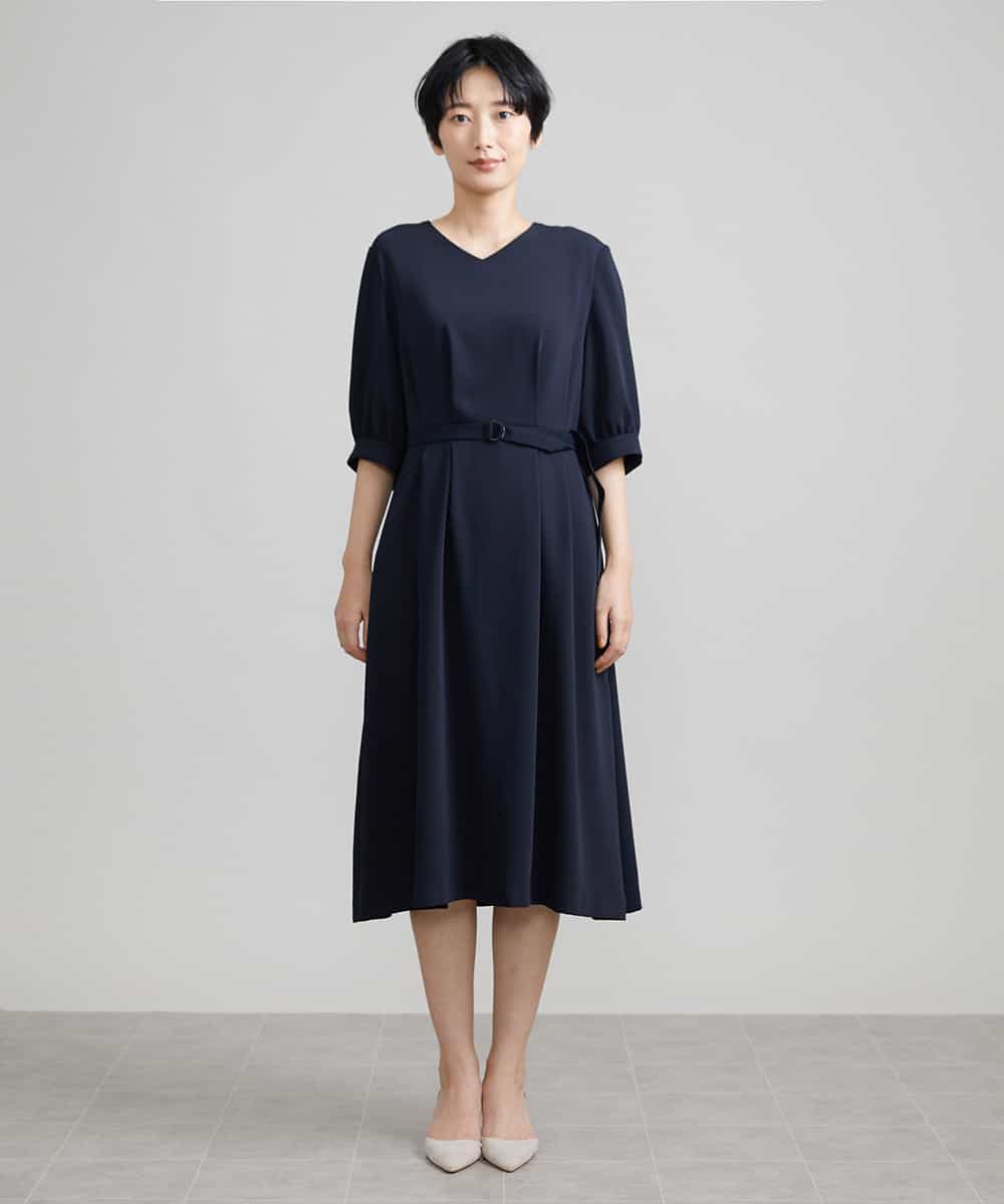 FMEAV22360 MICHEL KLEIN(ミッシェルクラン) Vネックベルト付きワンピース ブラック(94)