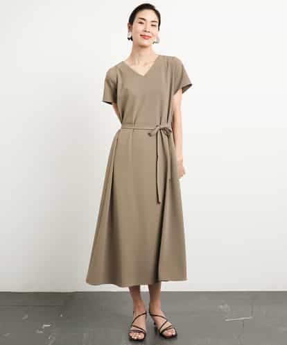FMEGA12310 MICHEL KLEIN [接触冷感]Vネックフレアワンピース
