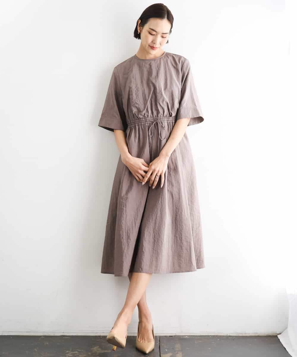 FMEGD07390 MICHEL KLEIN(ミッシェルクラン) ナイロンクロス ギャザーワンピース ブラウン