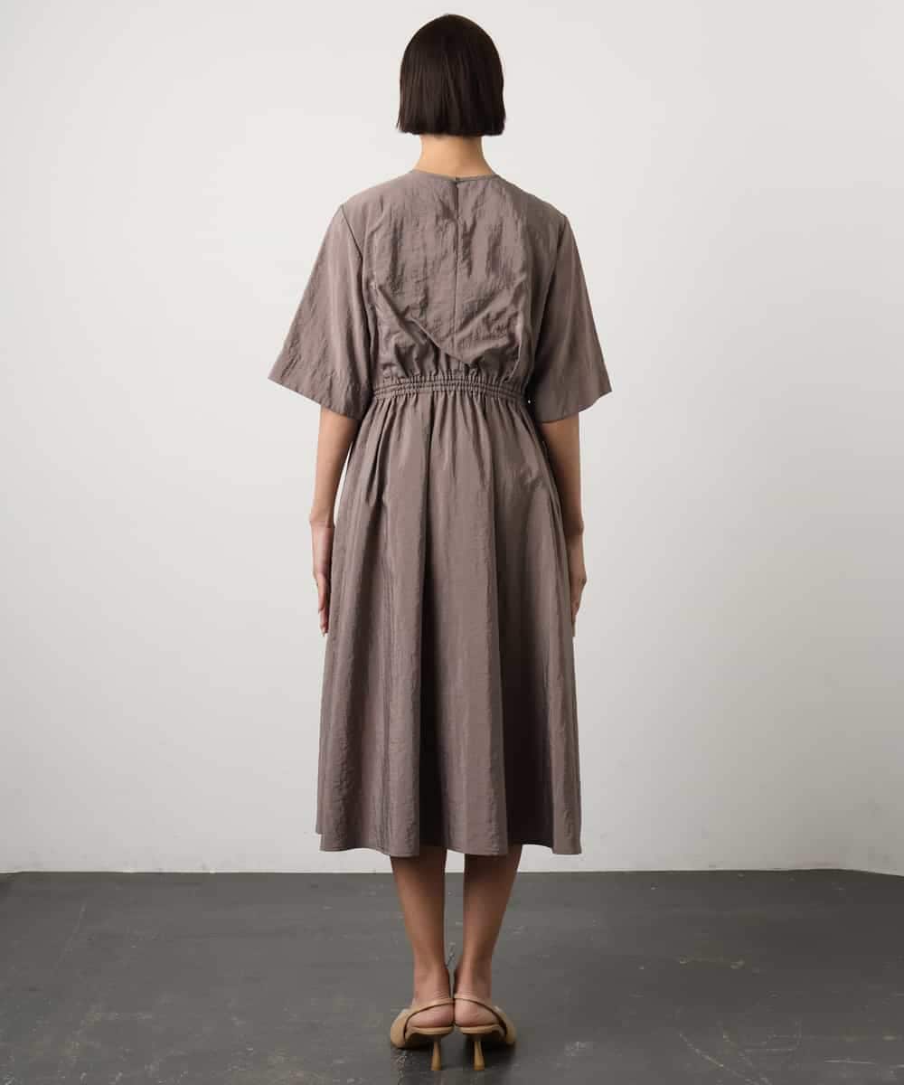 FMEGD07390 MICHEL KLEIN(ミッシェルクラン) ナイロンクロス ギャザーワンピース ブラウン