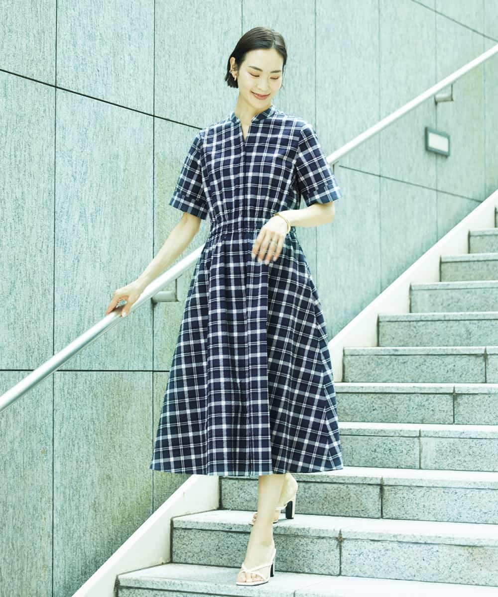 FMEID01370 MICHEL KLEIN(ミッシェルクラン) Vネックフレアワンピース ネイビー