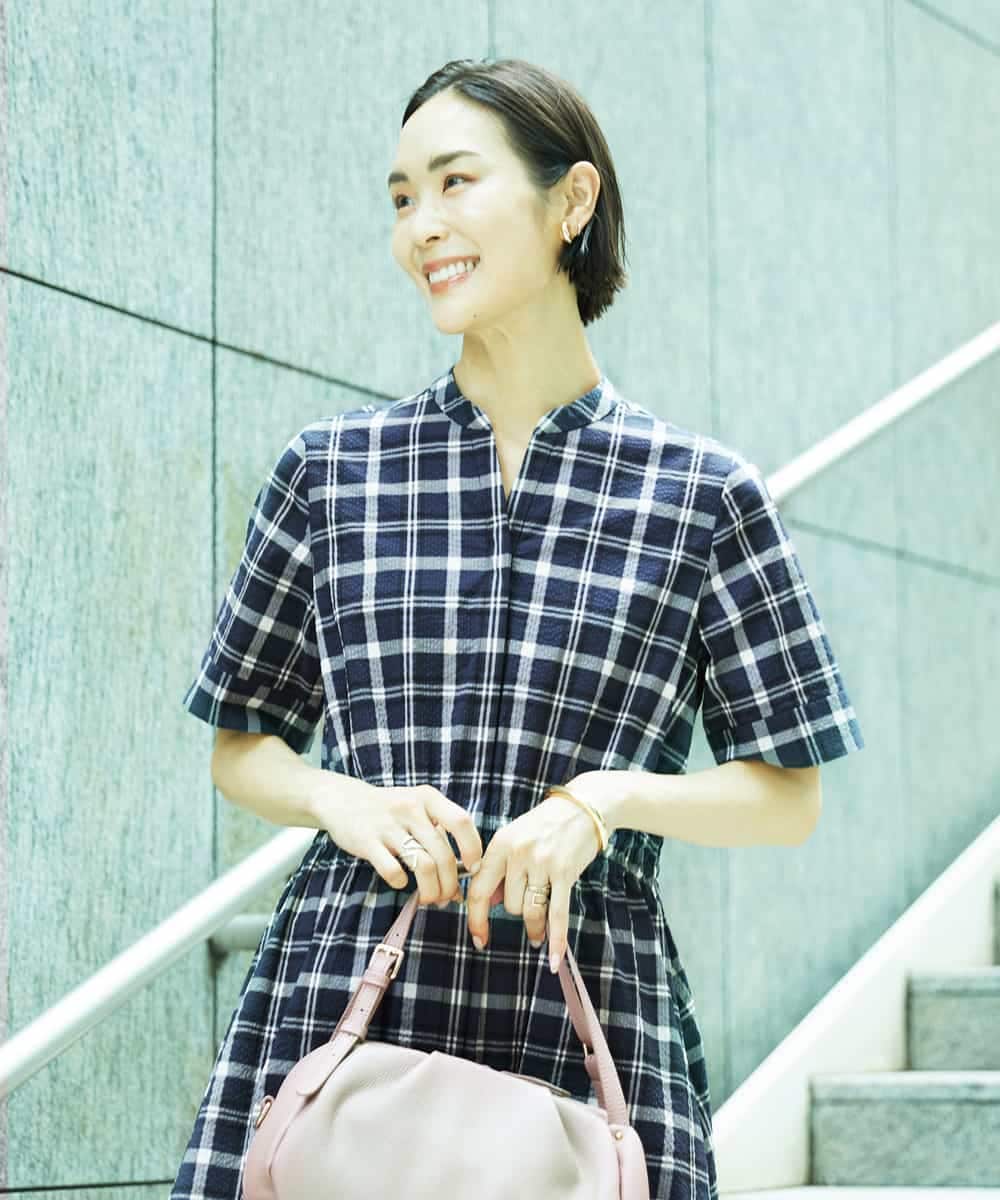 FMEID01370 MICHEL KLEIN(ミッシェルクラン) Vネックフレアワンピース ネイビー