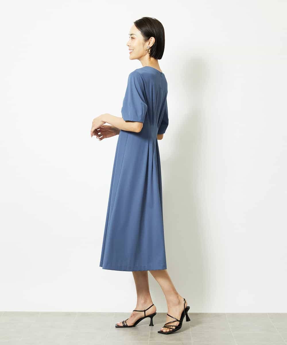 FMEJA04290 MICHEL KLEIN(ミッシェルクラン) ストレッチカットワンピース ブルー