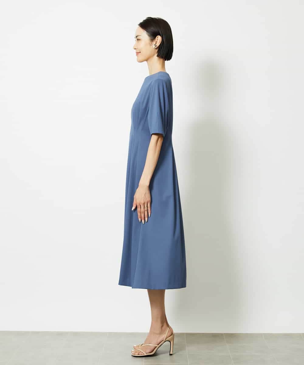 FMEJA04290 MICHEL KLEIN(ミッシェルクラン) ストレッチカットワンピース ブルー