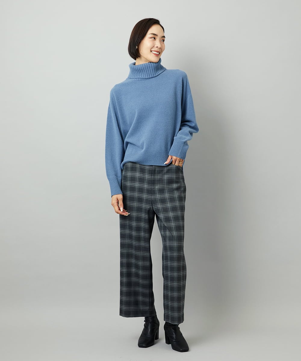 FMFAD28230 MICHEL KLEIN(ミッシェルクラン) [定番人気]ハイネックニット ブルー