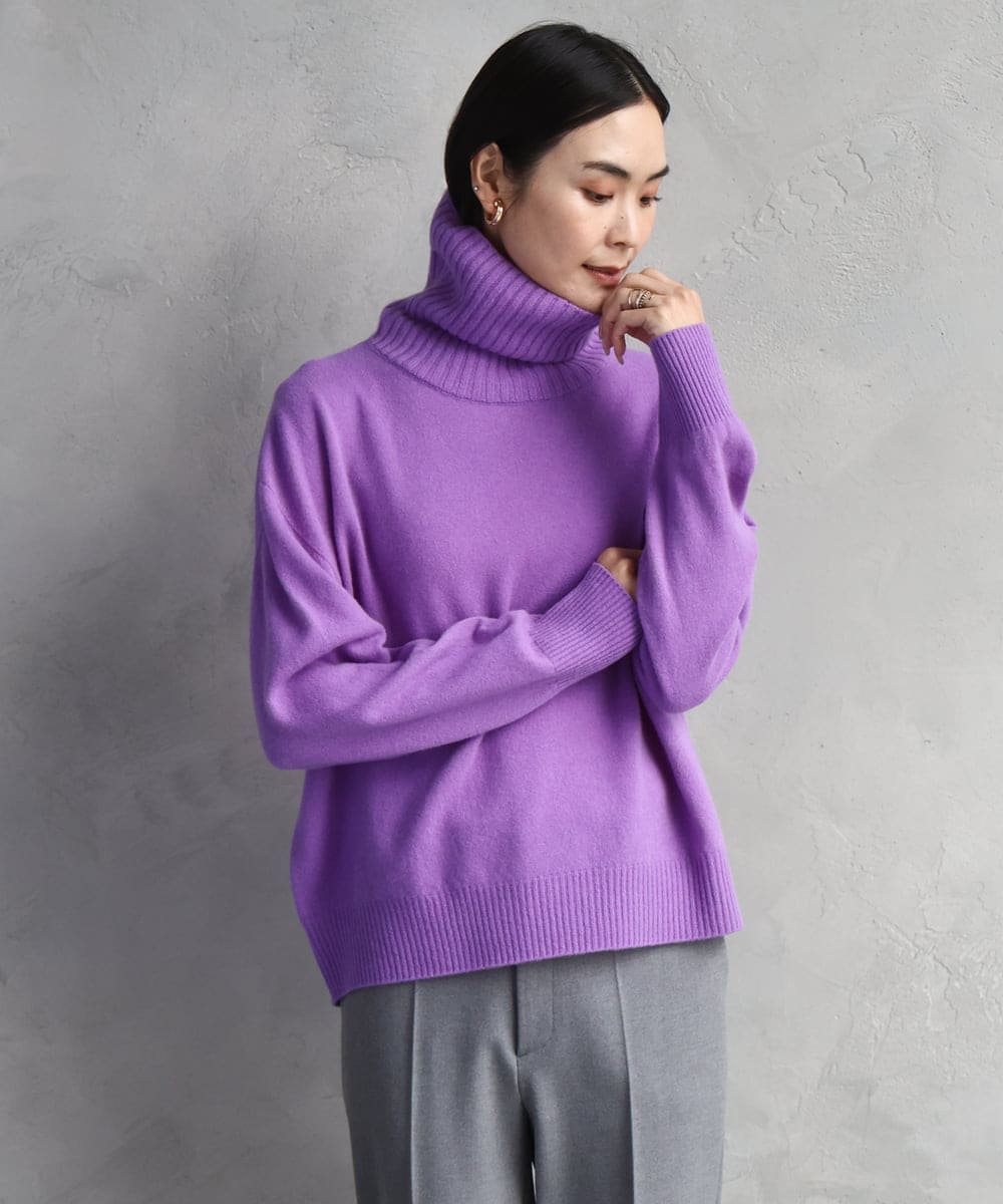 FMFAD28230 MICHEL KLEIN(ミッシェルクラン) [定番人気]ハイネックニット ブルー