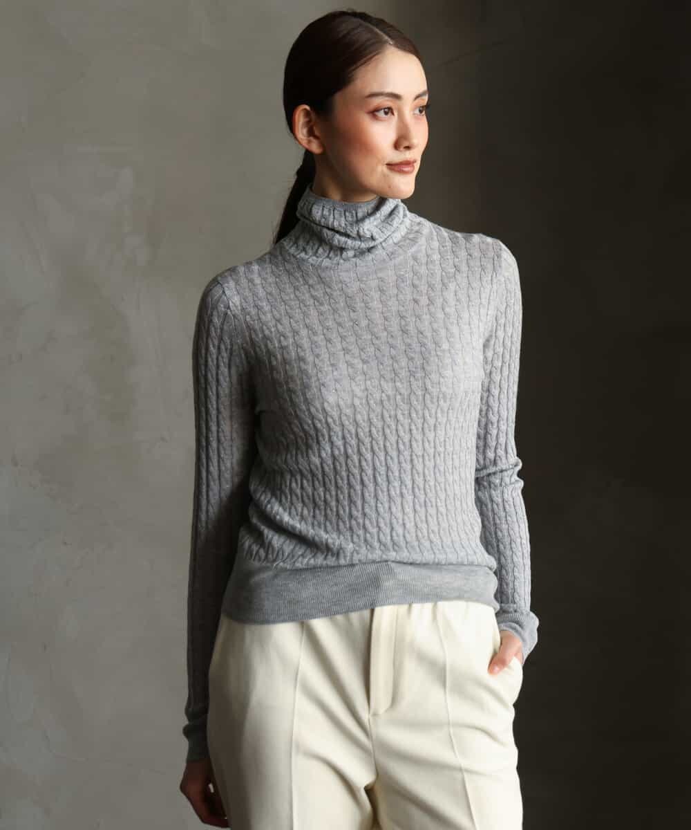 FMFAG41230 MICHEL KLEIN(ミッシェルクラン) ラメケーブルハイネックプルニット ライトグレー