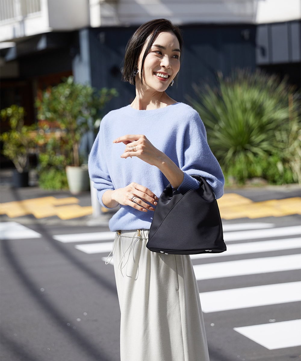 FMFAV40190 MICHEL KLEIN(ミッシェルクラン) ホールガーメント(R)ドルマンスリーブニット ブルー(55)