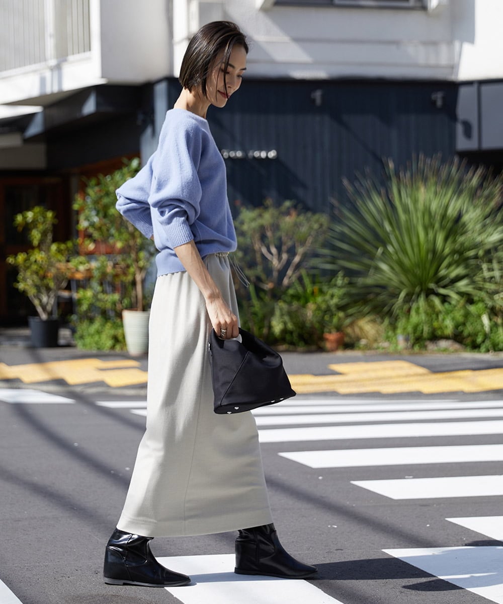 FMFAV40190 MICHEL KLEIN(ミッシェルクラン) ホールガーメント(R)ドルマンスリーブニット ブルー(55)