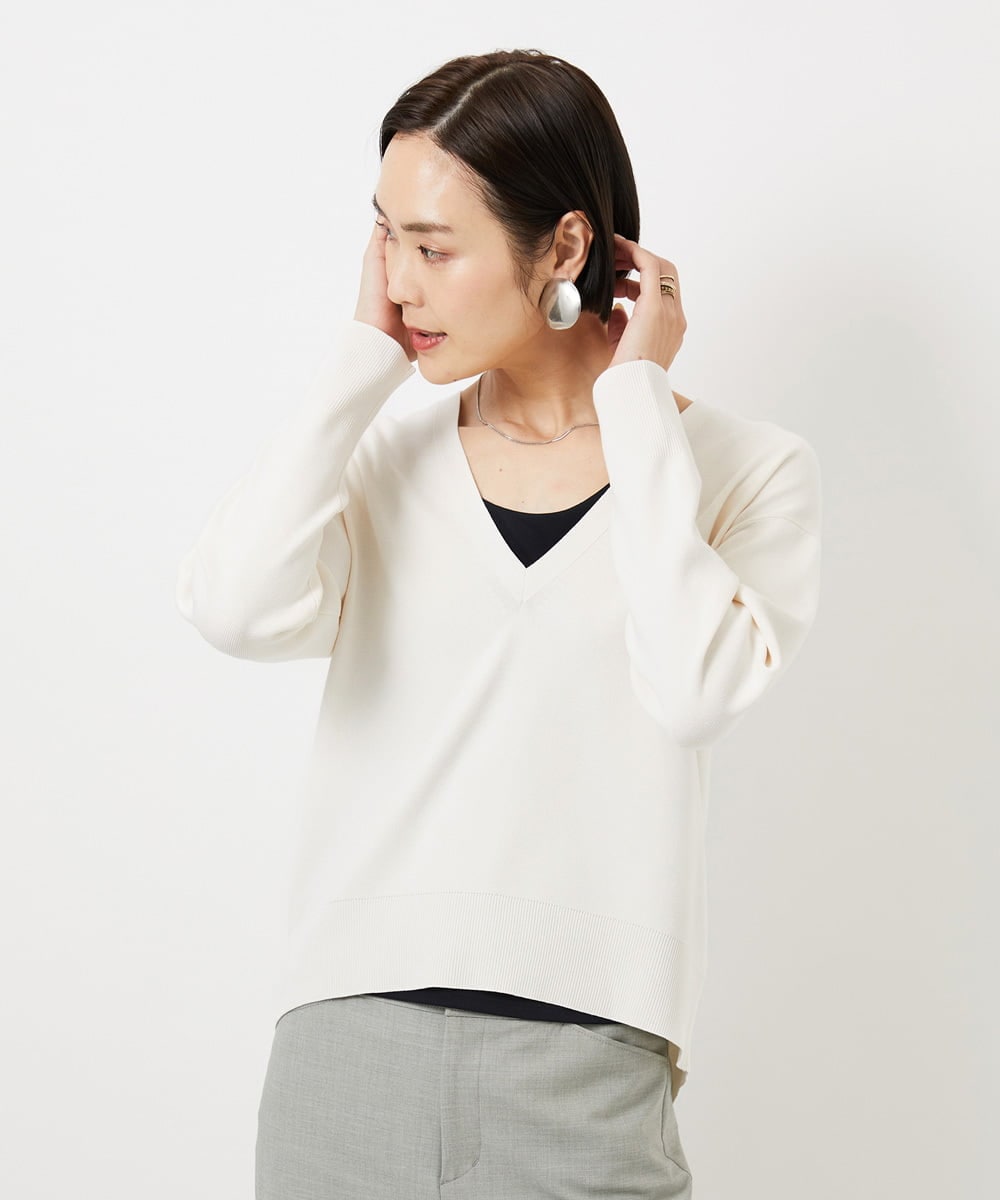 FMFDD13210 MICHEL KLEIN(ミッシェルクラン) Vネックニットプルオーバー ブルー