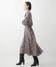 FMHAV47270 MICHEL KLEIN(ミッシェルクラン) [セットアップ対応]ルージュプリントフレアスカート（オリジナルプリント） ネイビー(57)