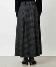 FMHBD24240 MICHEL KLEIN(ミッシェルクラン) ミモレ丈チェック柄Aラインスカート ブラック