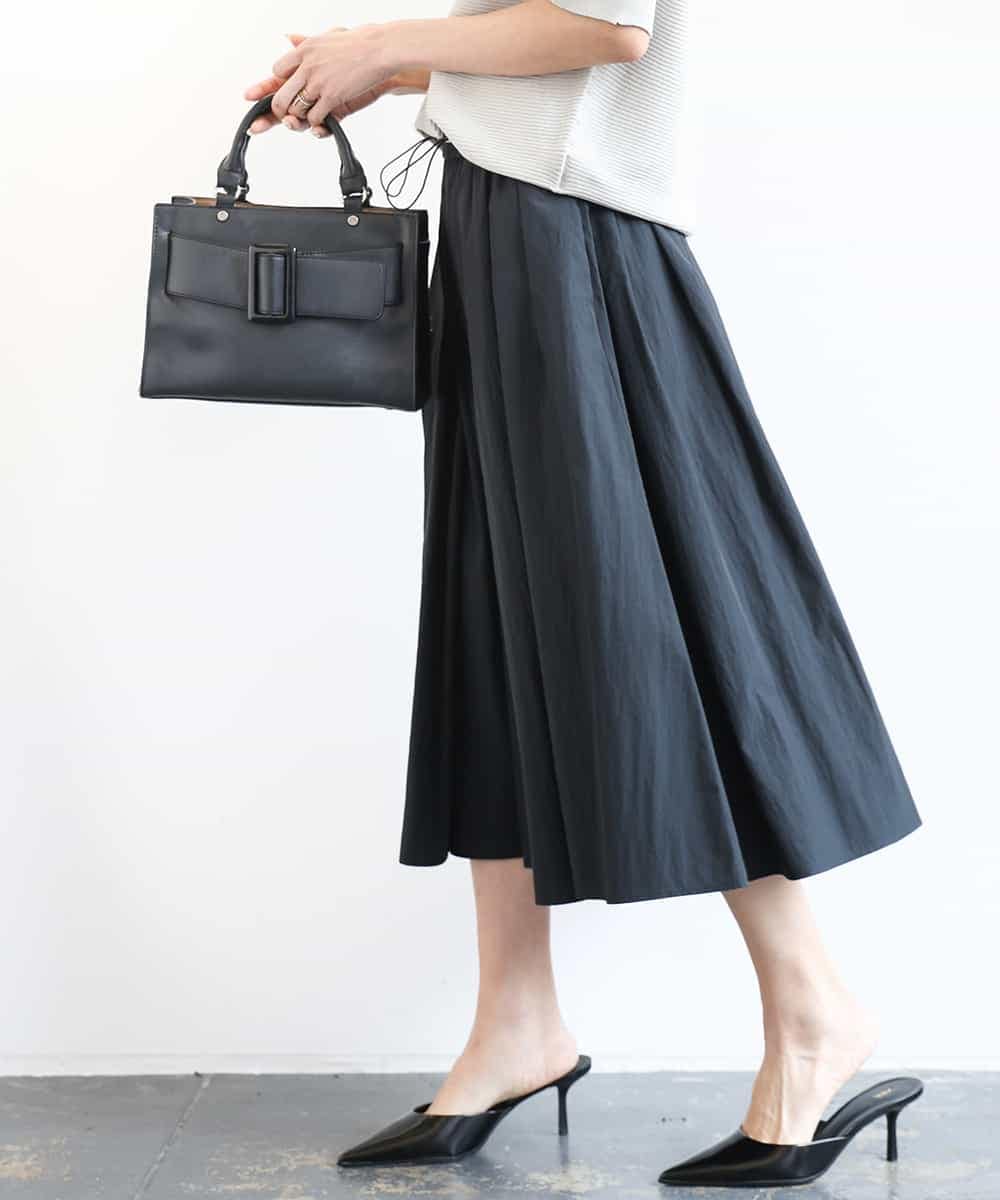 FMHGB07230 MICHEL KLEIN(ミッシェルクラン) [ドライタッチ]スピンドルギャザースカート 無地(セットアップ対応) カーキ