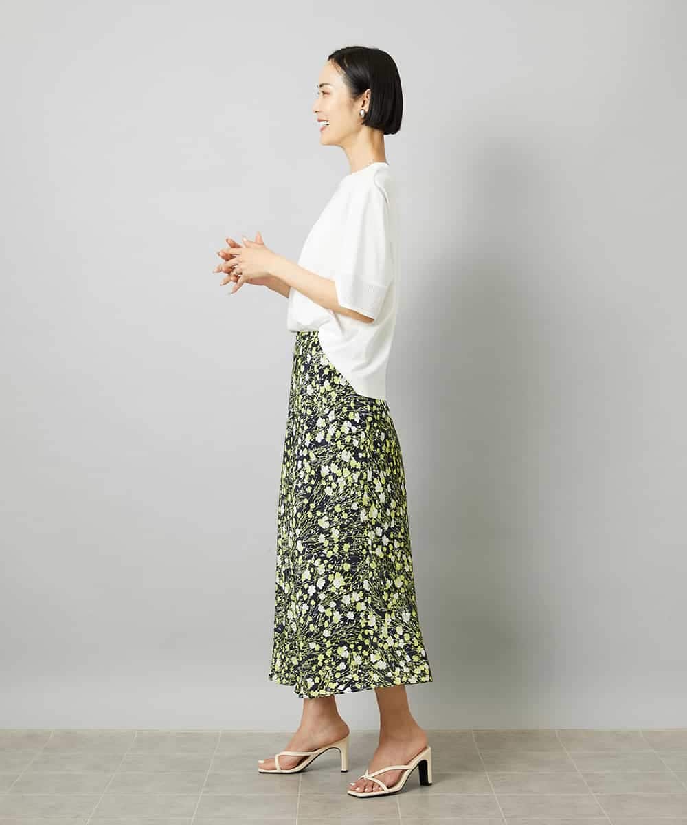 FMHHD01330 MICHEL KLEIN(ミッシェルクラン) [オリジナルプリント/リラックスボトム]シャドウフラワー プリントスカート ホワイト