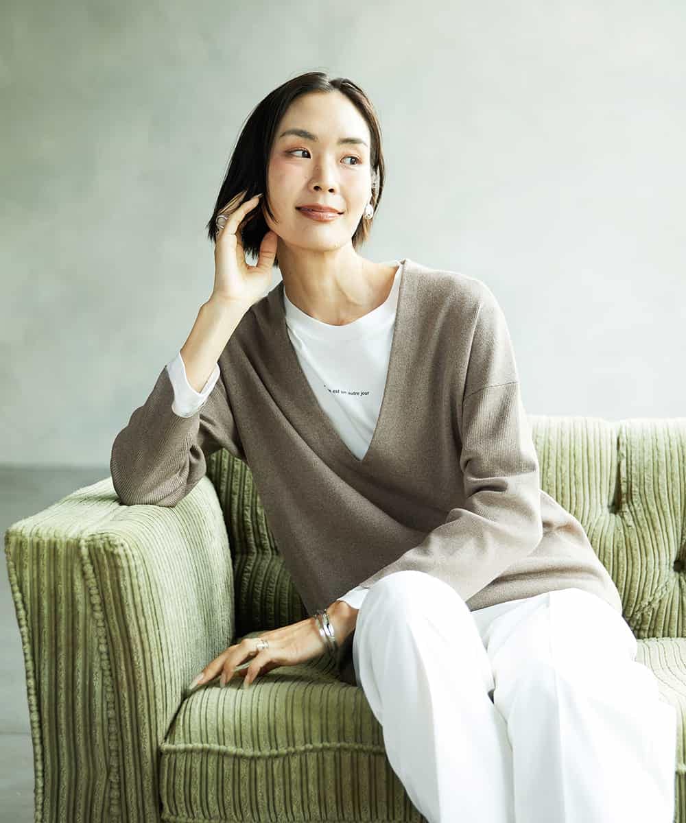 FMKAD21150 MICHEL KLEIN(ミッシェルクラン) ミニマルロゴ ロングスリーブTシャツ ホワイト
