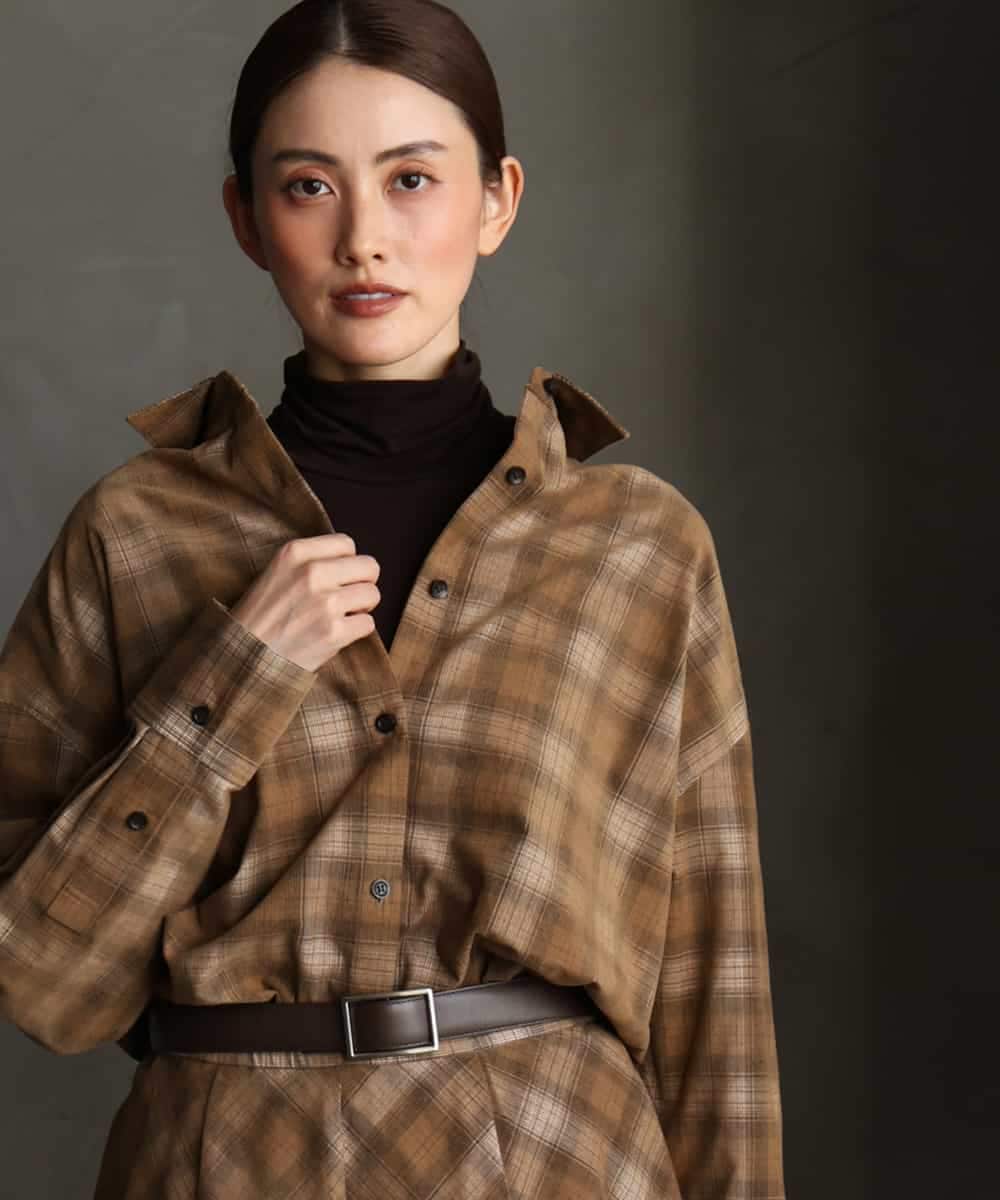 FMKAG40130 MICHEL KLEIN(ミッシェルクラン) [レイヤードスタイルにおすすめ]シアーハイネックカットソー ブラウン