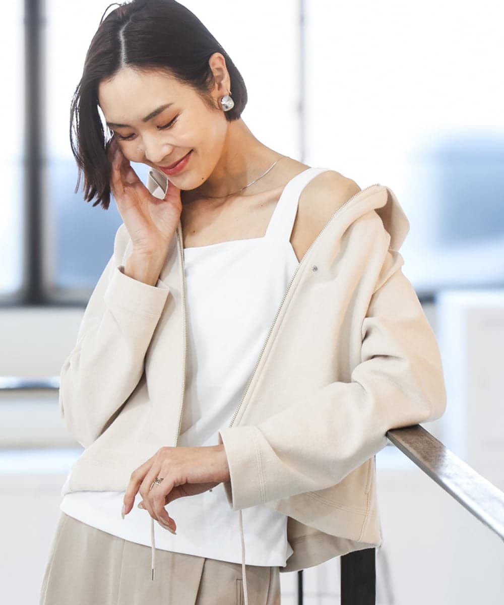 FMKGD02110 MICHEL KLEIN [遮熱効果素材]スクエアネックタンクトップ