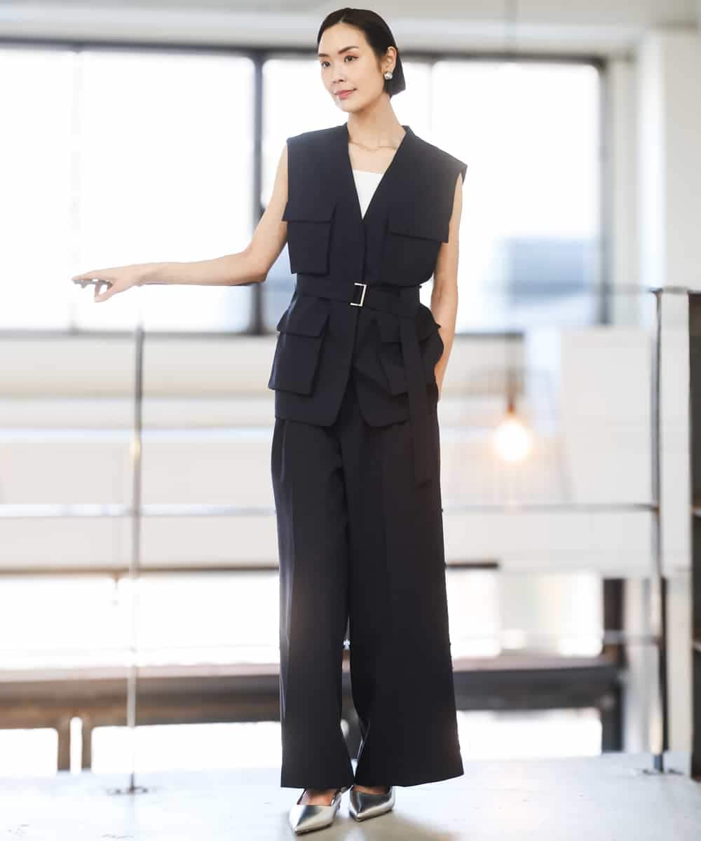 FMKGD02110 MICHEL KLEIN(ミッシェルクラン) [遮熱効果素材]スクエアネックタンクトップ ホワイト