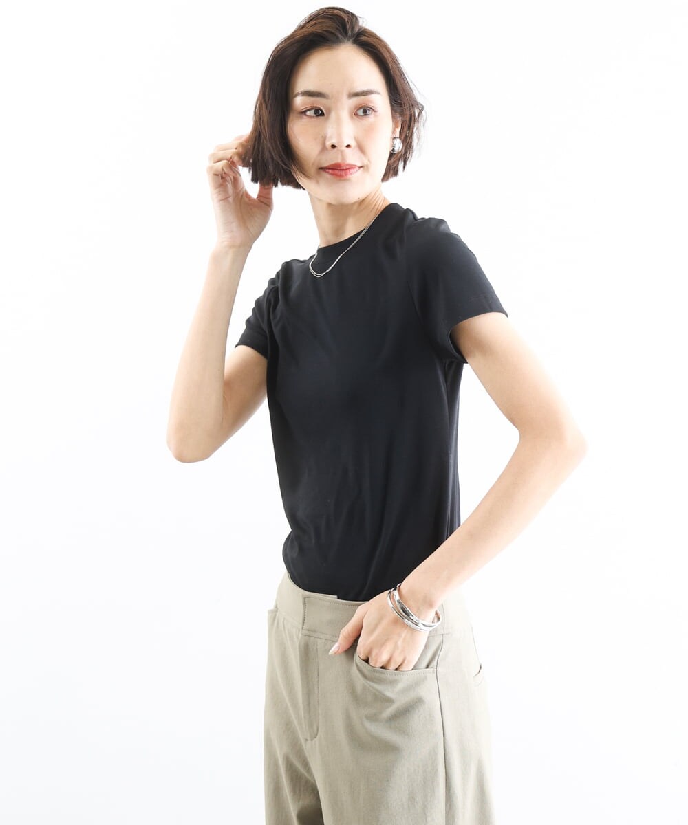 FMKGD07120 MICHEL KLEIN(ミッシェルクラン) [遮熱効果素材]クリーンシルエットTシャツ ブラック