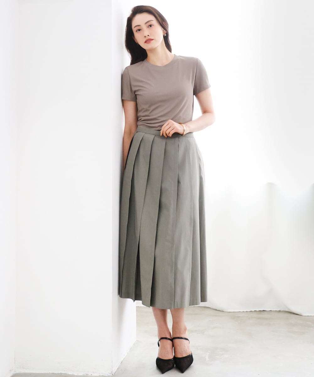 FMKGD07120 MICHEL KLEIN(ミッシェルクラン) [遮熱効果素材]クリーンシルエットTシャツ ブラック