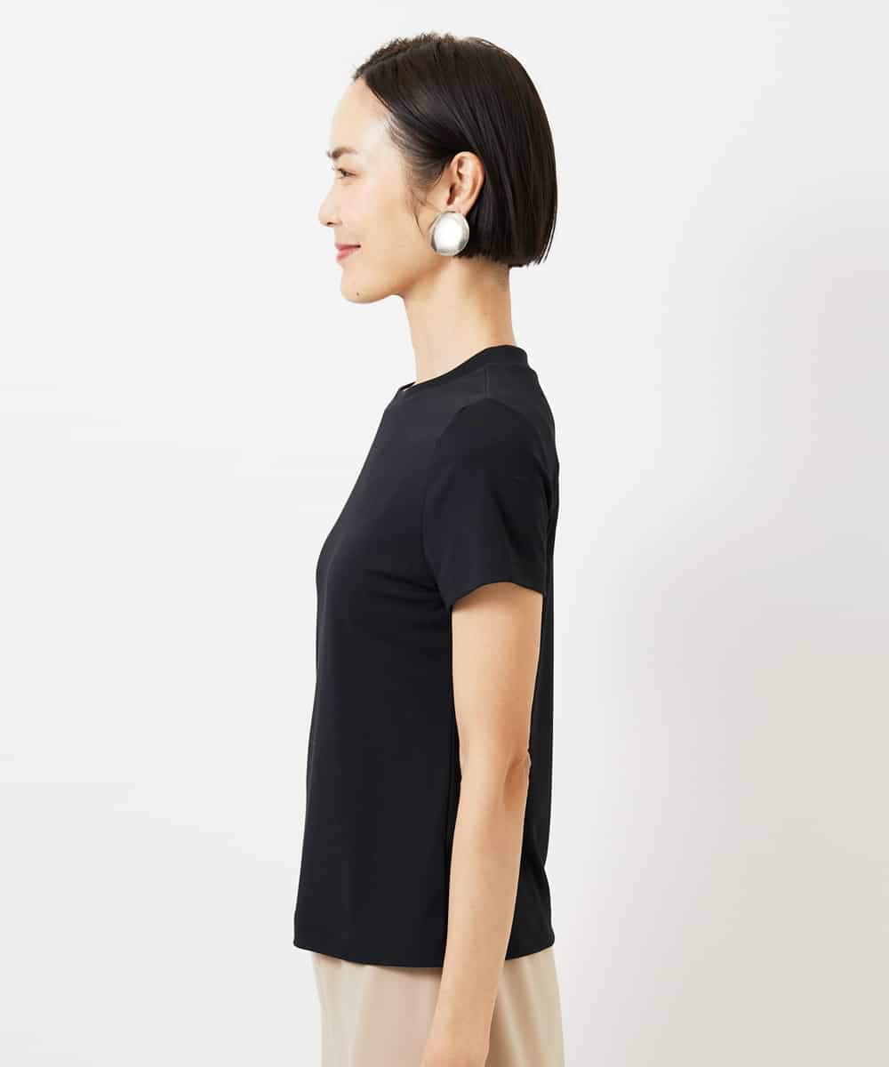 FMKGD07120 MICHEL KLEIN(ミッシェルクラン) [遮熱効果素材]クリーンシルエットTシャツ ブラック