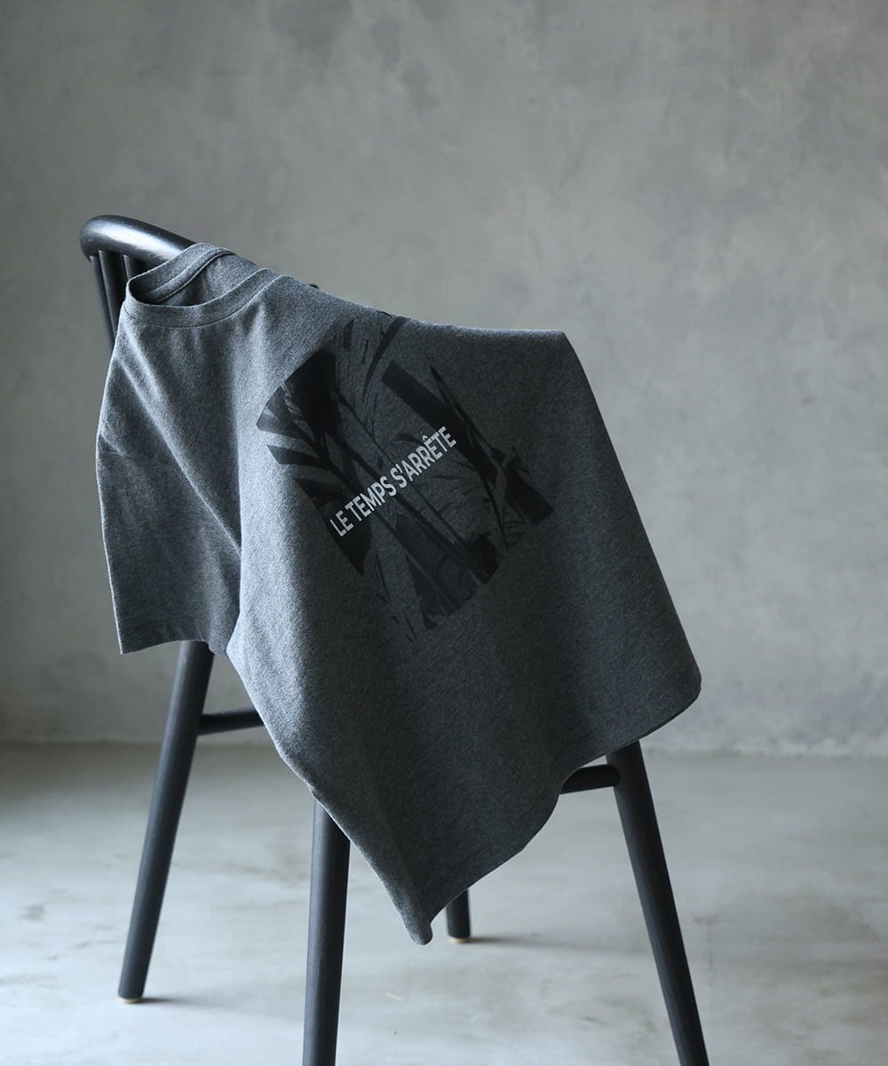 FMKHD27120 MICHEL KLEIN(ミッシェルクラン) [WEB限定カラー]フォトTシャツ ダークグレー