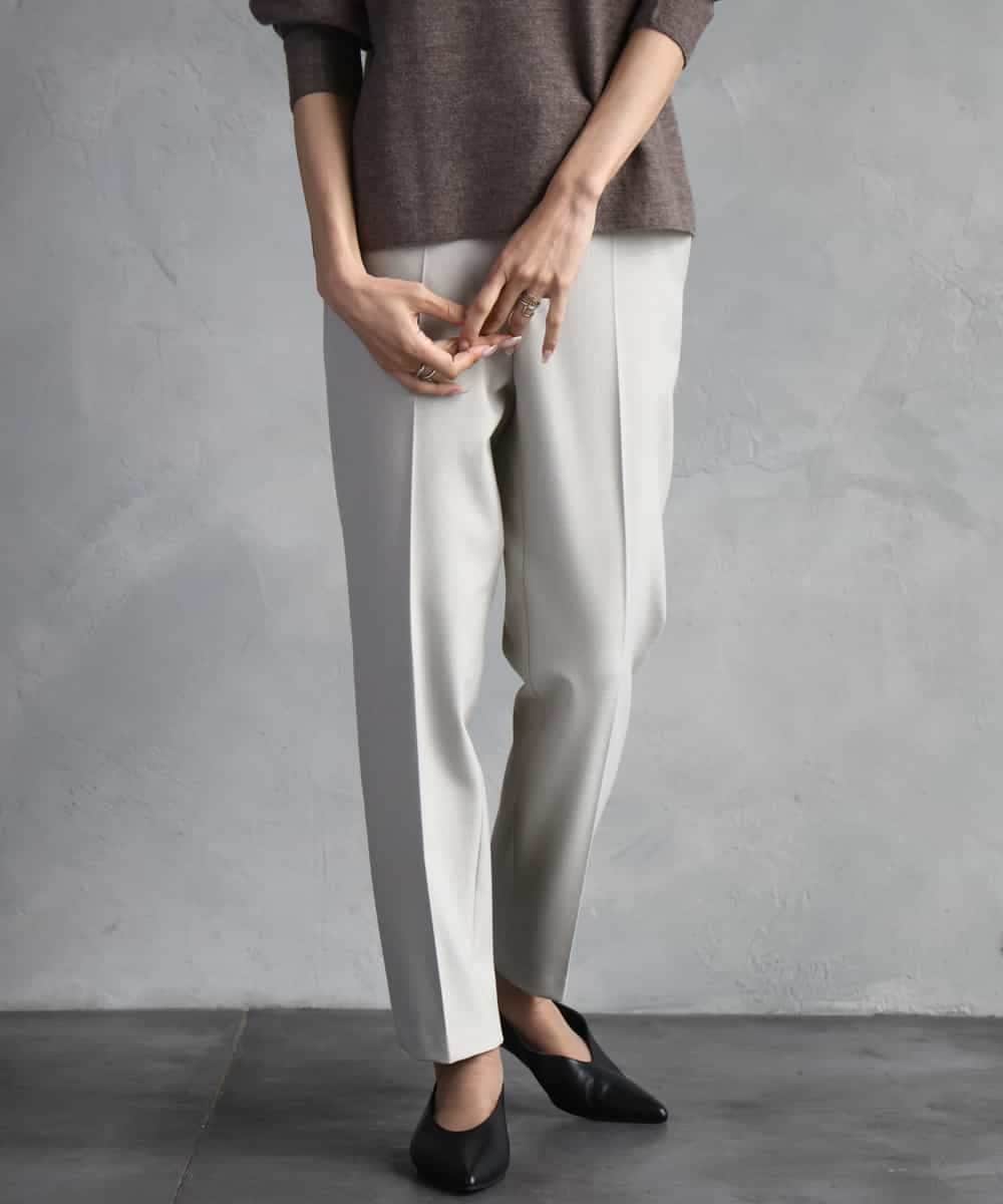 FMLAD31200 MICHEL KLEIN(ミッシェルクラン) ［定番素材］裏起毛ストレッチテーパードパンツ(機能素材) ベージュ