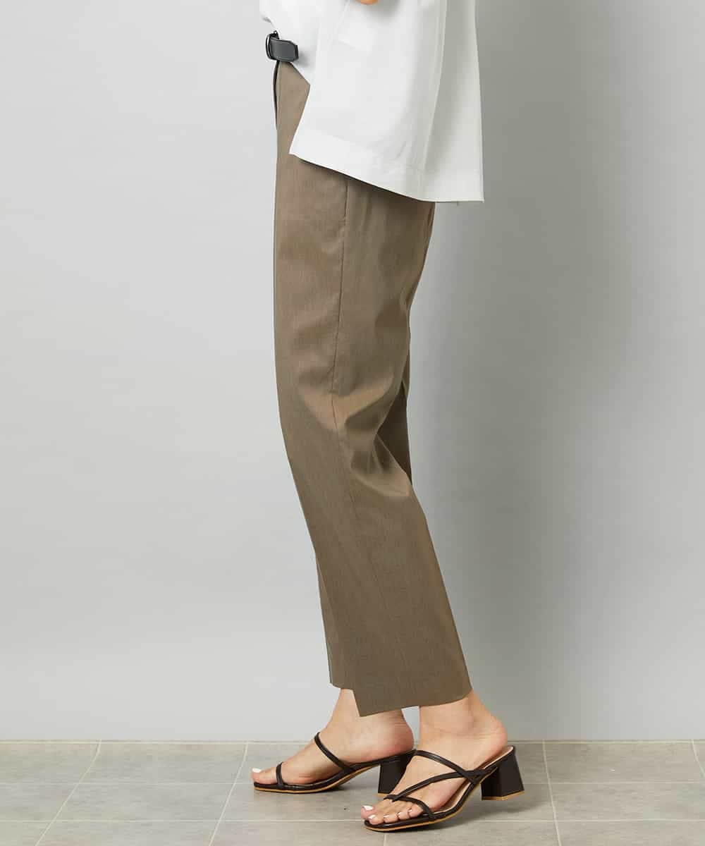 FMLHD08250 MICHEL KLEIN(ミッシェルクラン) リネンストレッチ テーパードパンツ ブラウン