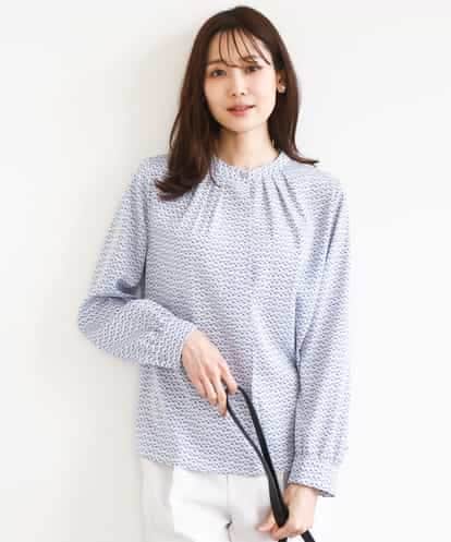 FOBGD21140 MK MICHEL KLEIN 幾何柄バンドカラーブラウス/洗える