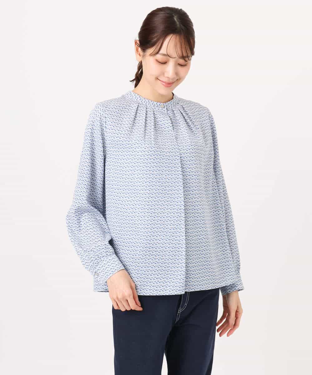 FOBGD21140 MK MICHEL KLEIN(MK ミッシェルクラン) 幾何柄バンドカラーブラウス/洗える ライトブルー