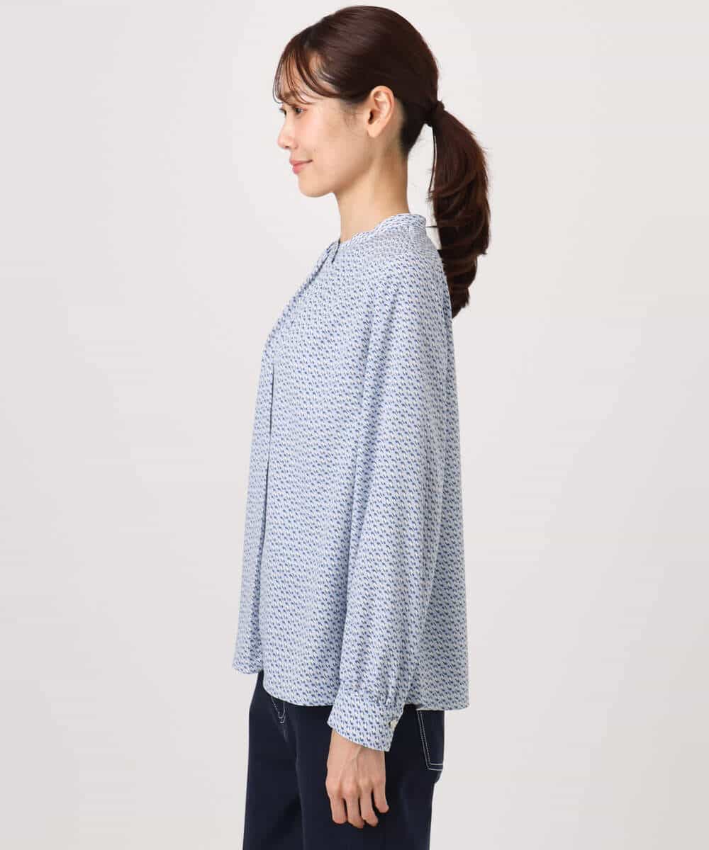 FOBGD21140 MK MICHEL KLEIN(MK ミッシェルクラン) 幾何柄バンドカラーブラウス/洗える ライトブルー