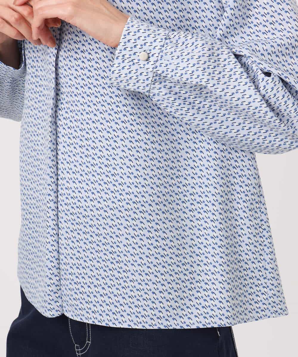 FOBGD21140 MK MICHEL KLEIN(MK ミッシェルクラン) 幾何柄バンドカラーブラウス/洗える ライトブルー