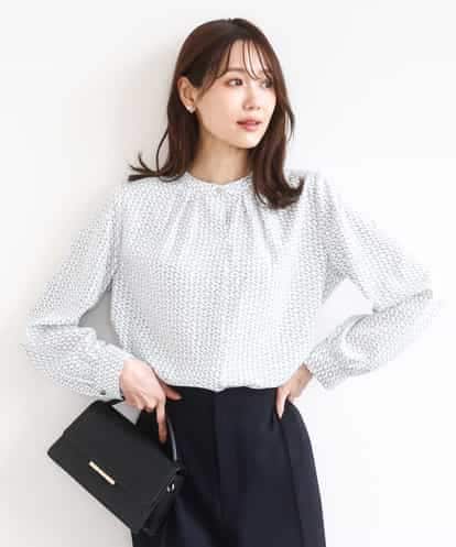 FOBGD21140 MK MICHEL KLEIN 幾何柄バンドカラーブラウス/洗える