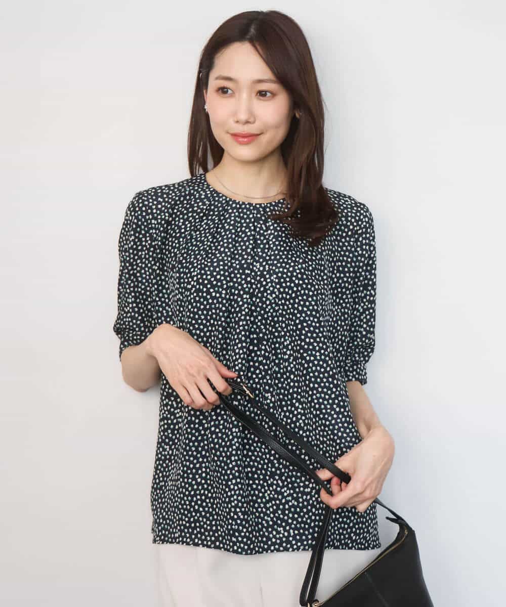 FOBGD42150 MK MICHEL KLEIN(MK ミッシェルクラン) フラワーモチーフプリントブラウス/接触冷感/UVカット/洗える アイボリー