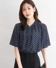 FOBGD51150 MK MICHEL KLEIN(MK ミッシェルクラン) [UVカット/接触冷感/洗える]フレアスリーブ幾何柄ブラウス ネイビー