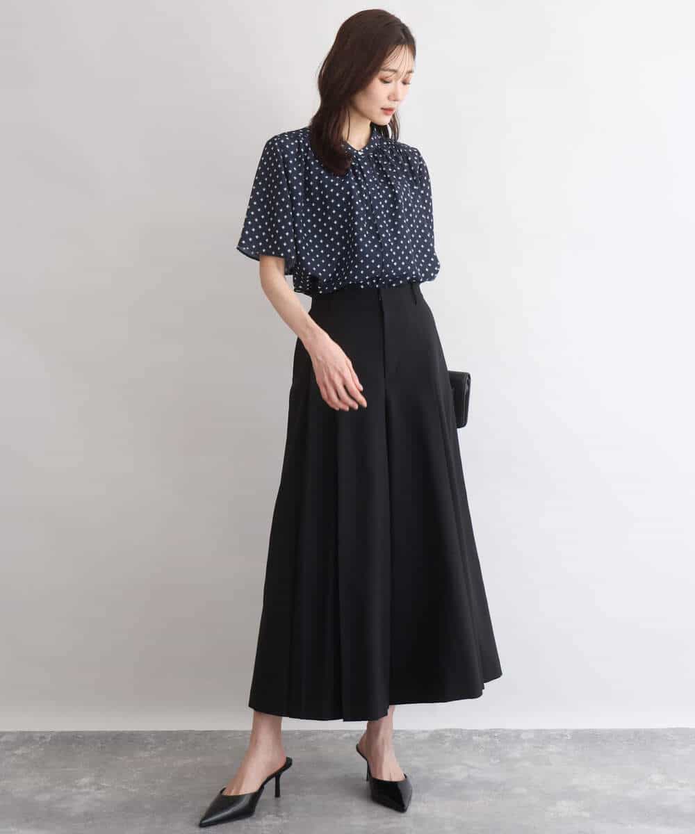 FOBGD51150 MK MICHEL KLEIN(MK ミッシェルクラン) [UVカット/接触冷感/洗える]フレアスリーブ幾何柄ブラウス ネイビー