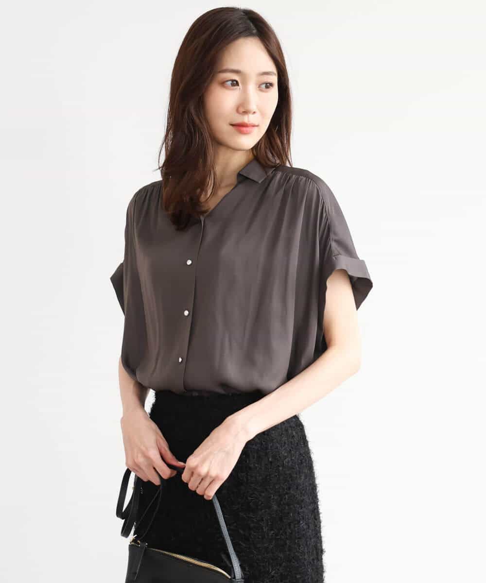 FOBGD68140 MK MICHEL KLEIN(MK ミッシェルクラン) [瞬美シリーズ/UVカット/接触冷感/洗える]メタル釦デザイン サテン地ブラウス ターコイズ