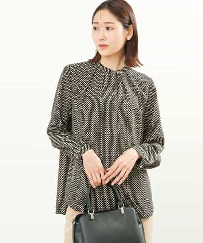 FOBGS36130 MK MICHEL KLEIN 幾何学プリントブラウス/洗える