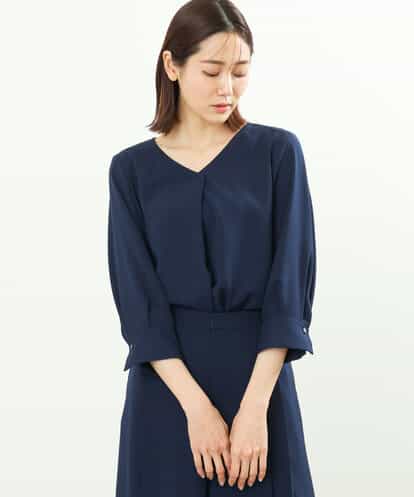FOBGS38130 MK MICHEL KLEIN タックVネックブラウス/洗える