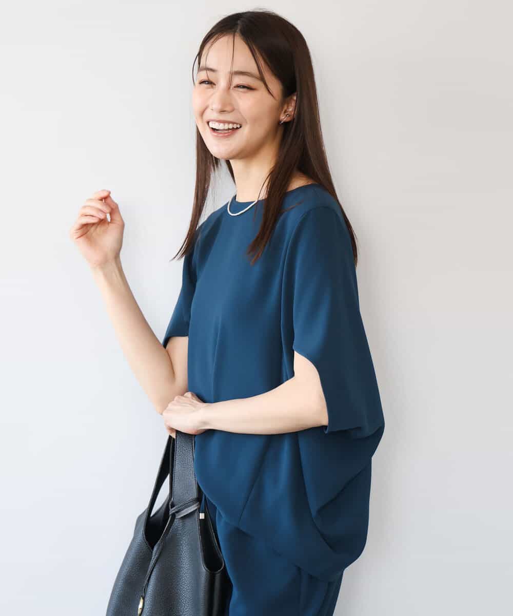 FOBHD66150 MK MICHEL KLEIN(MK ミッシェルクラン) [瞬美シリーズ/UVカット/接触冷感/速乾/洗える]梨地ジョーゼット 変形スリーブブラウス モスグリーン