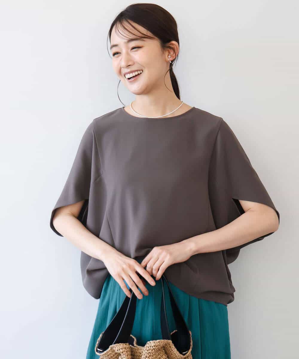 FOBHD66150 MK MICHEL KLEIN(MK ミッシェルクラン) [瞬美シリーズ/UVカット/接触冷感/速乾/洗える]梨地ジョーゼット 変形スリーブブラウス ブラウン