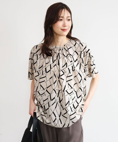 FOBHD68140 MK MICHEL KLEIN [接触冷感/洗える]アートプリントブラウス