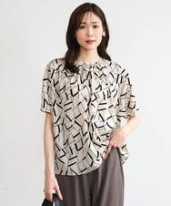 FOBHD68140 MK MICHEL KLEIN(MK ミッシェルクラン) [接触冷感/洗える]アートプリントブラウス ブラウン
