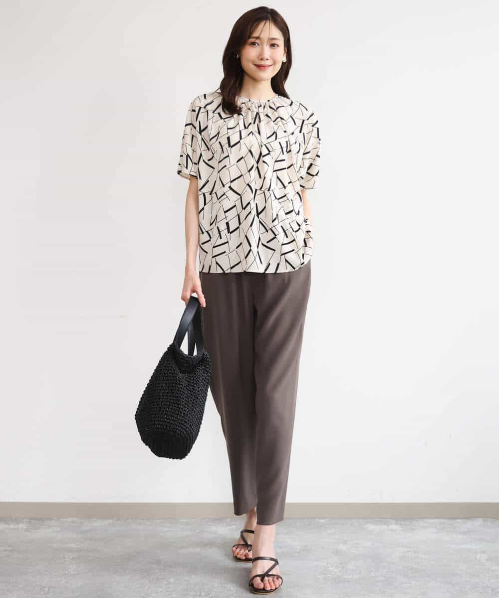 FOBHD68140 MK MICHEL KLEIN(MK ミッシェルクラン) [接触冷感/洗える]アートプリントブラウス ブラウン